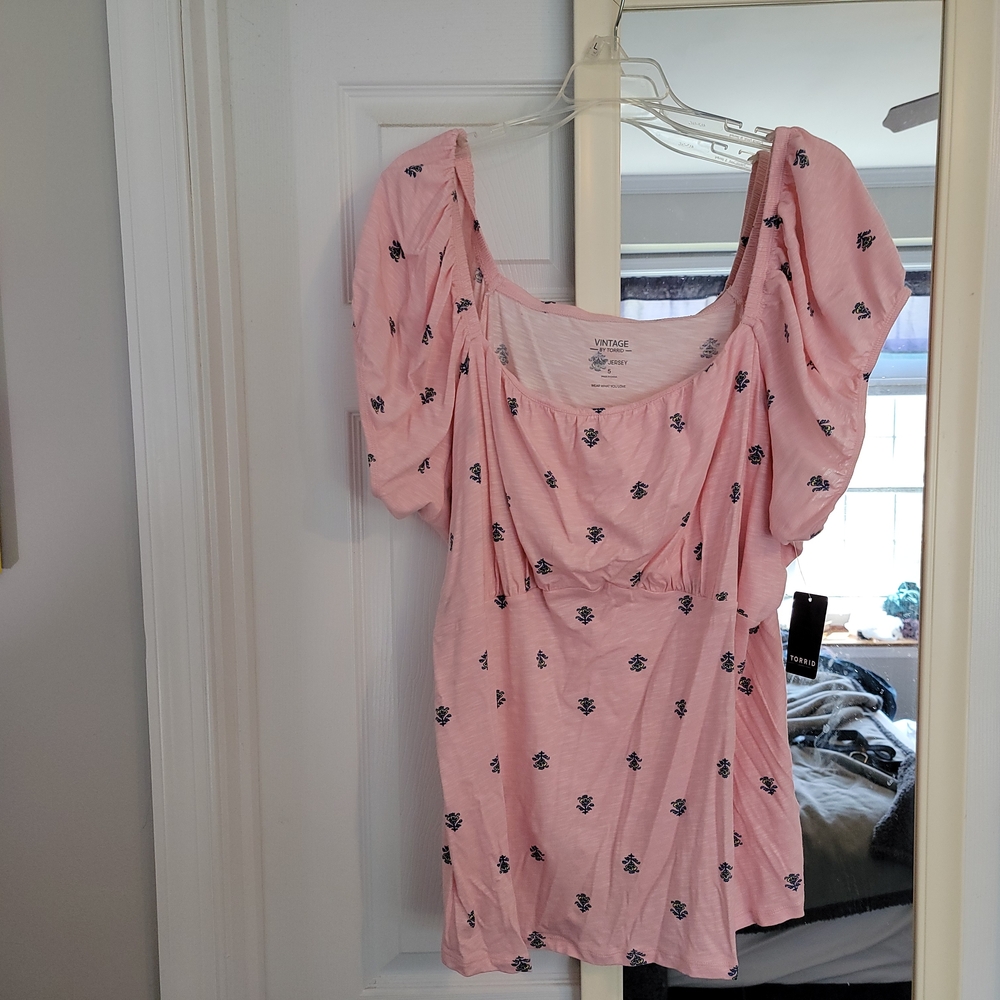 Pink Floral Puff Sleeve Top